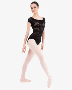 Justaucorps manches courtes en dentelle rosace